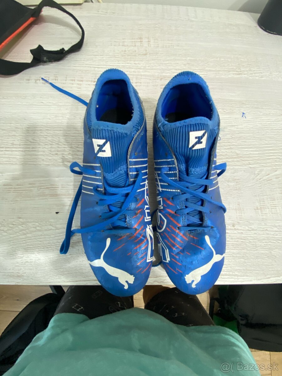 Kopačky s chráničmi 37