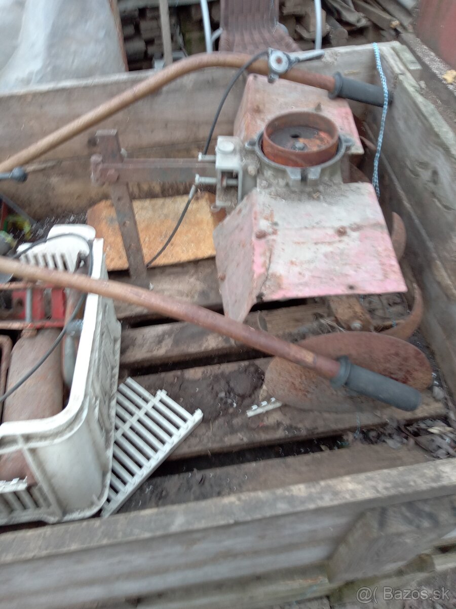 Robí 55 rotovator ,náhradné diely