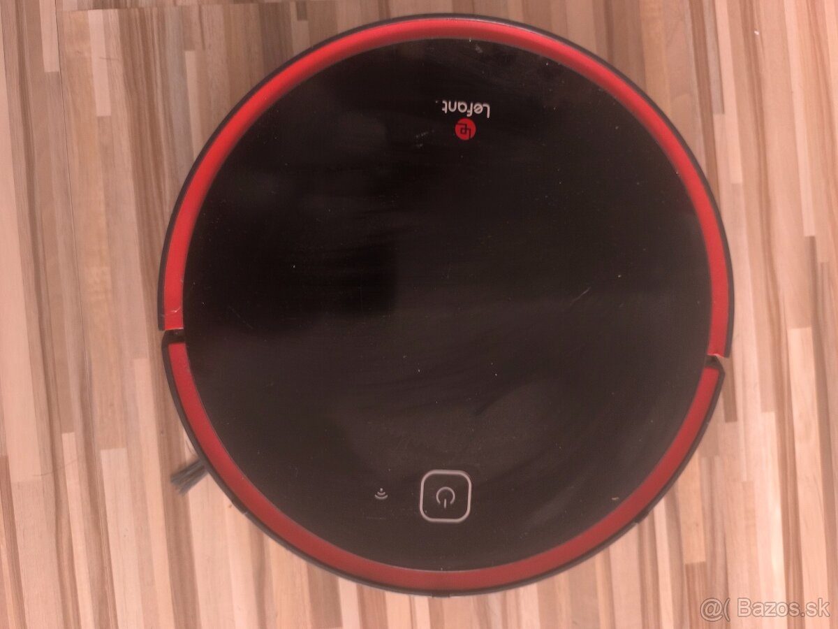 Robotický vysávač