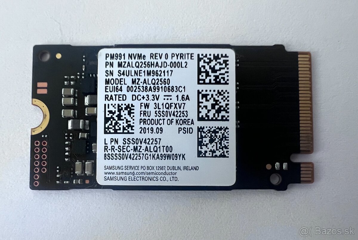 Samsung 256GB NVME SSD / 896 hodín