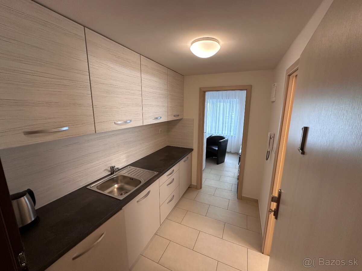 BRATISLAVA PRENÁJOM / APARTMÁN Stará Vajnorská