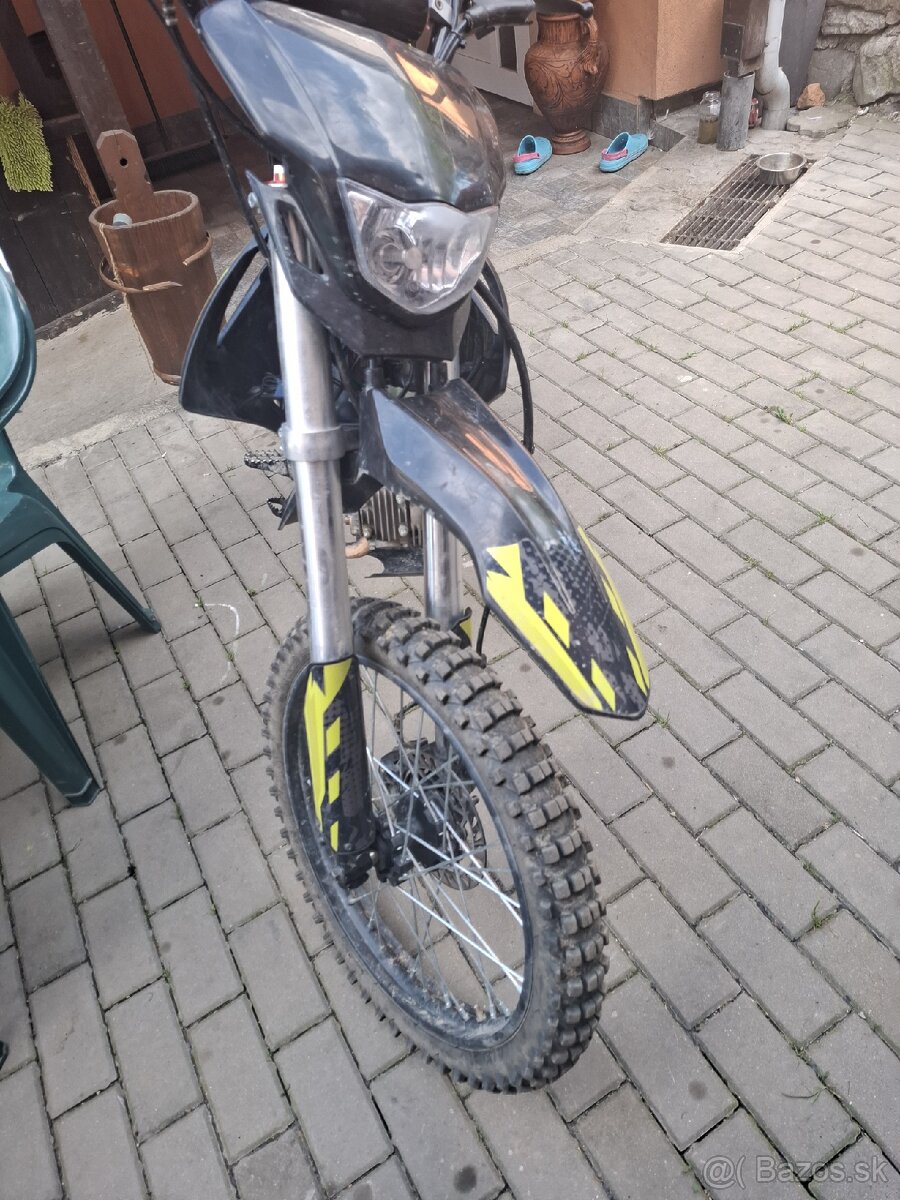 Motorka xtr 150ccm