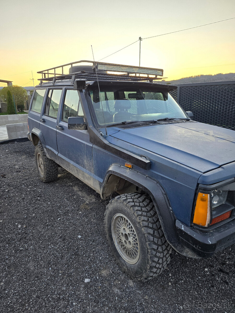 jeep cherokee xj 2,1