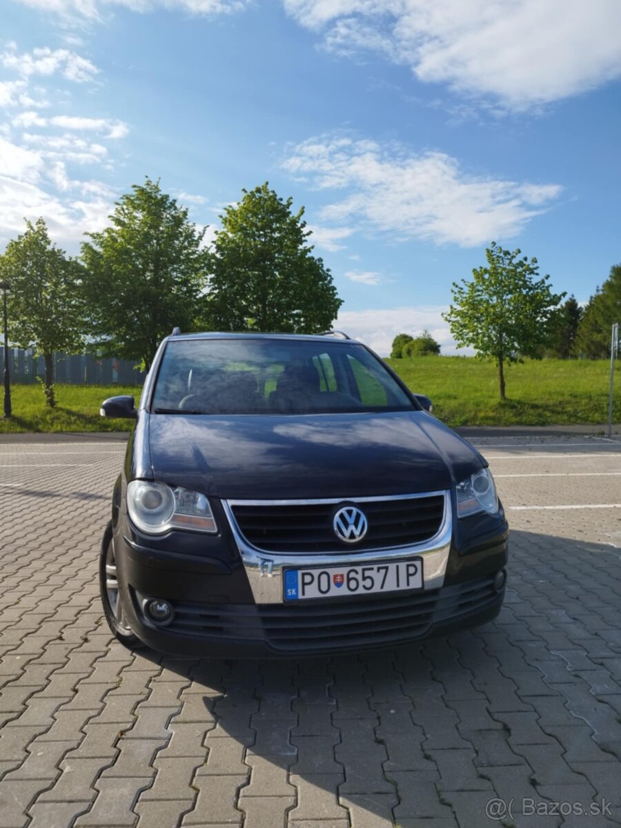 Volkswagen Touran 1.4 TSI benzín 103kW