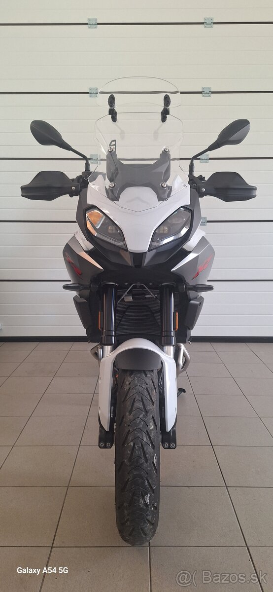 Predám motocykel BMW F900XR