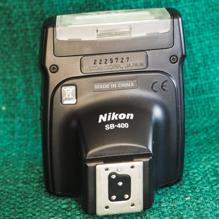 NIKON SB-400 Speedlight