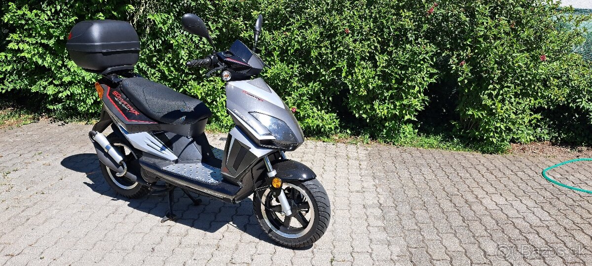 Predám skúter Keeway matrix racing sport