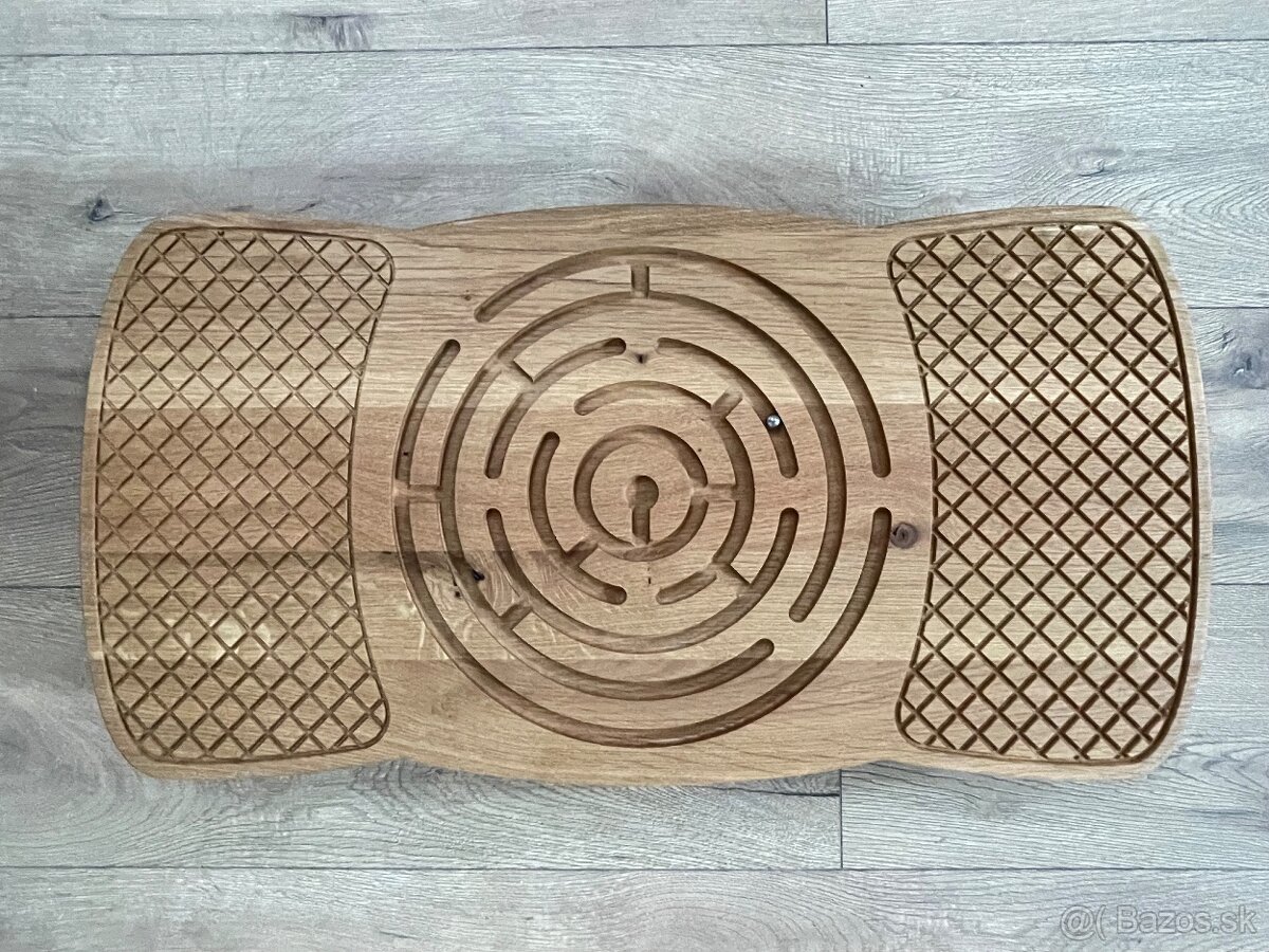 Balančná doska s labyrintom