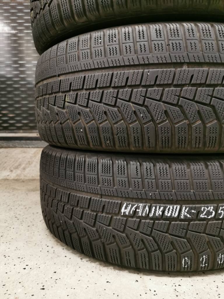 Hankook Evo2 235/55 R18 100H zimné pneumatiky