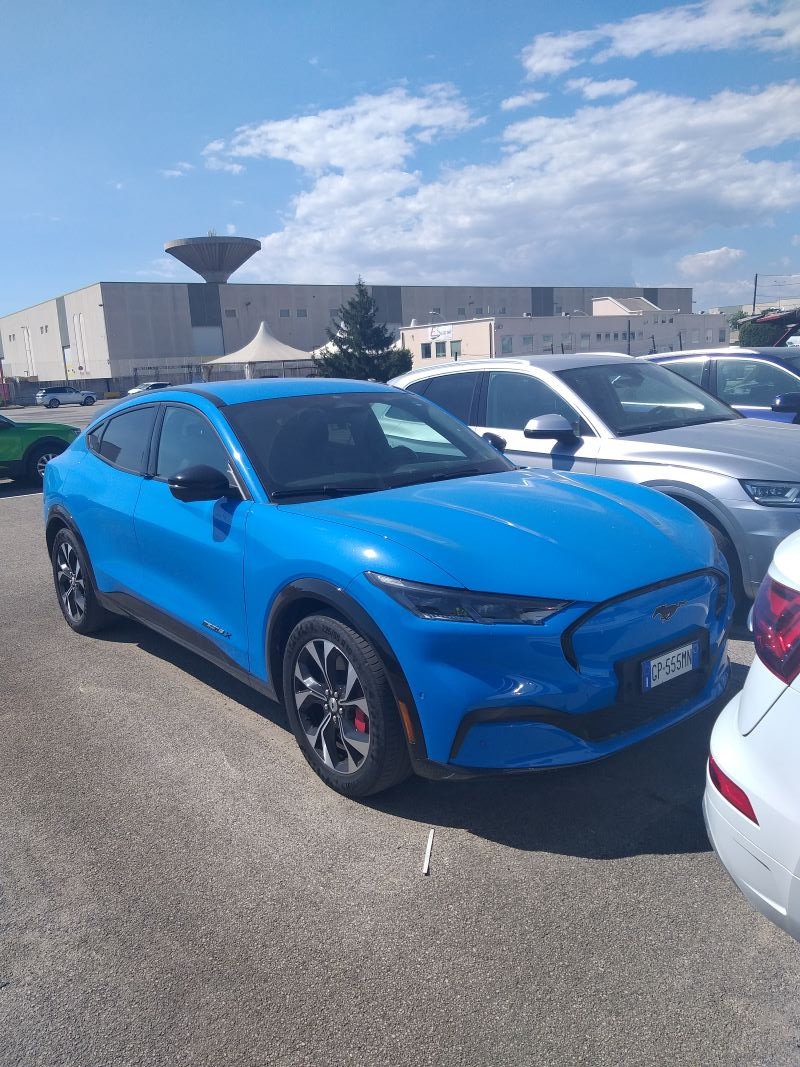 Ford Mustang Mach-E 2023 98kWh35000km