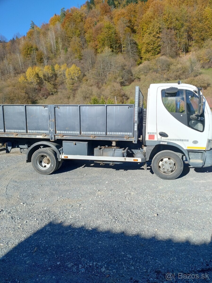 Avia D90