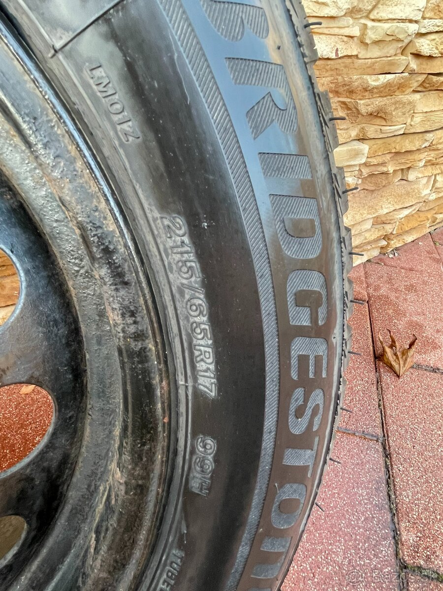 Plechové disky s pneu na Peugeot 3008