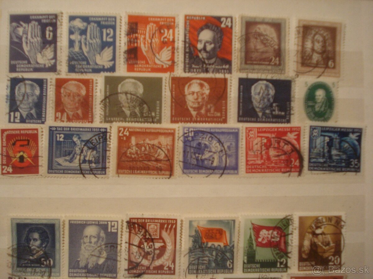 16 stranový album A4 + 600 rôznych známok NDR