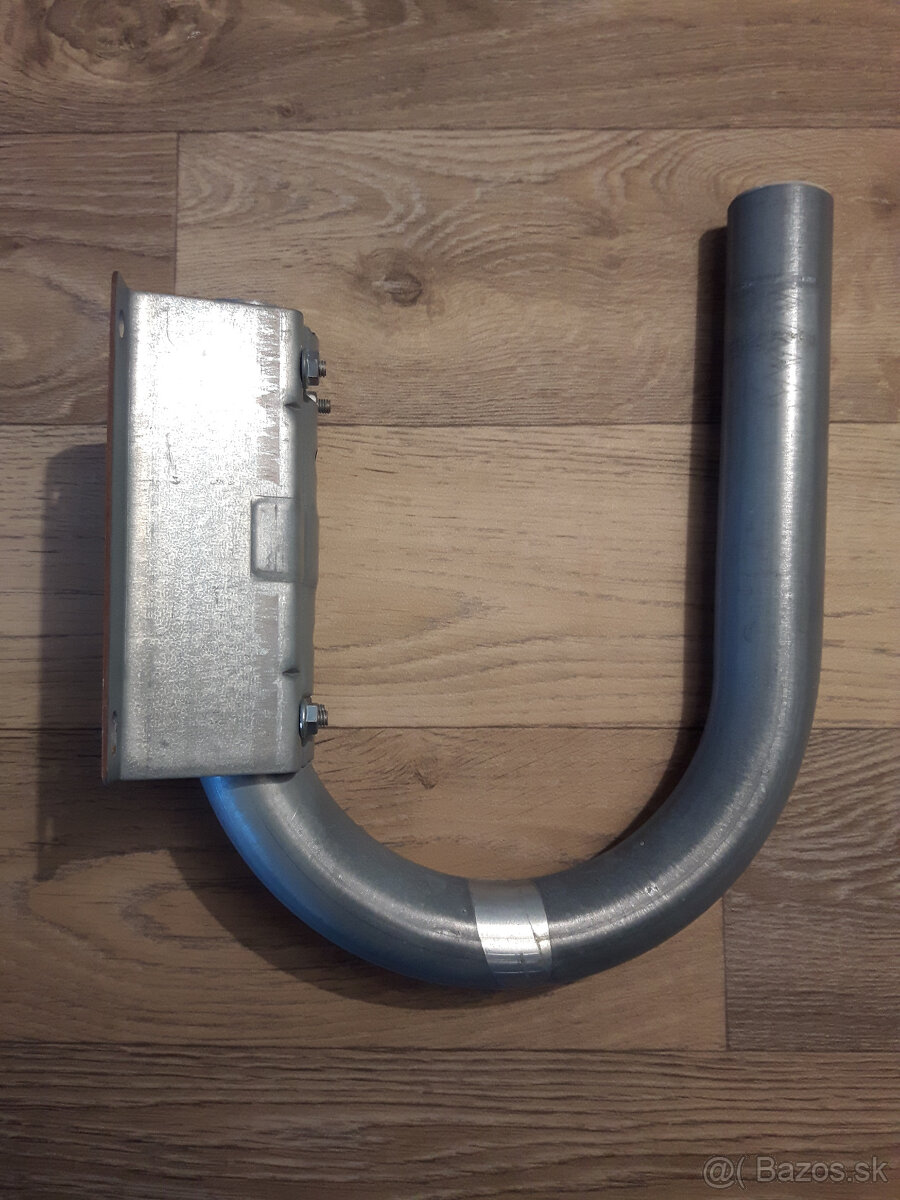 Držiak antény, satelitu