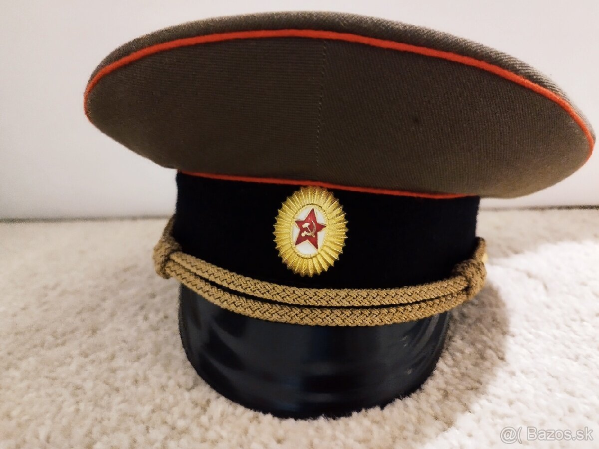 Sovietska dôstojnícka brigadírka pechoty