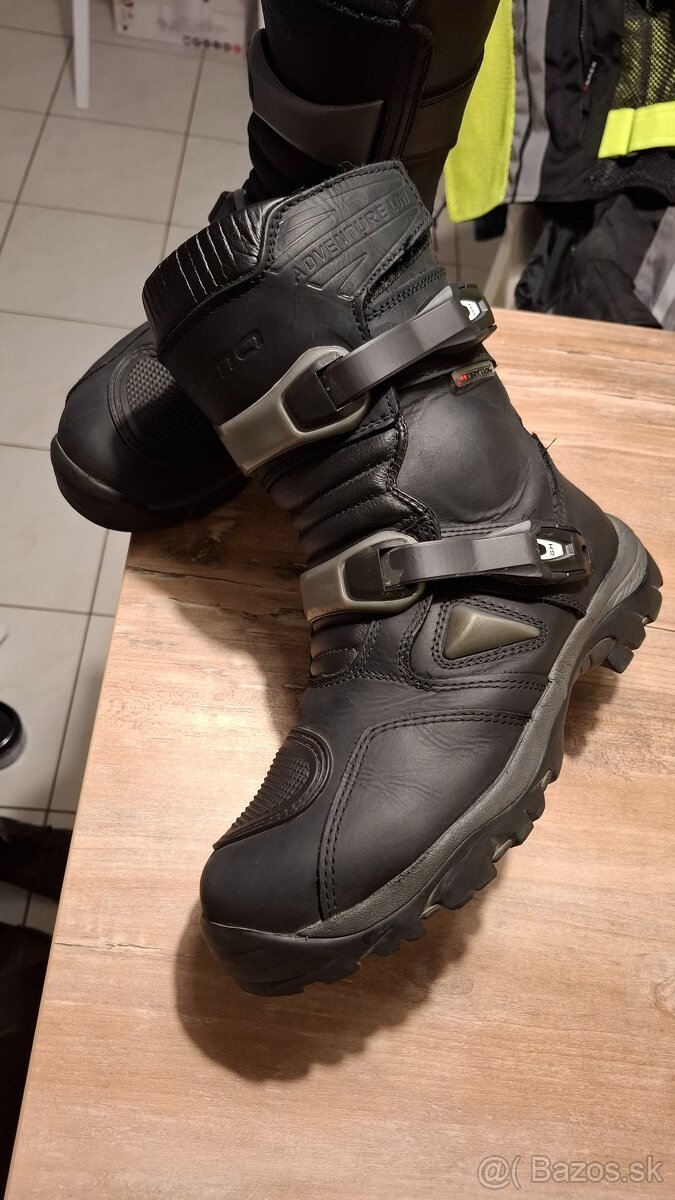 Moto čižmy 42 forma
