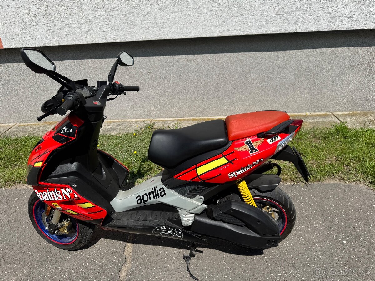 Aprilia sr 50 ditech Factory