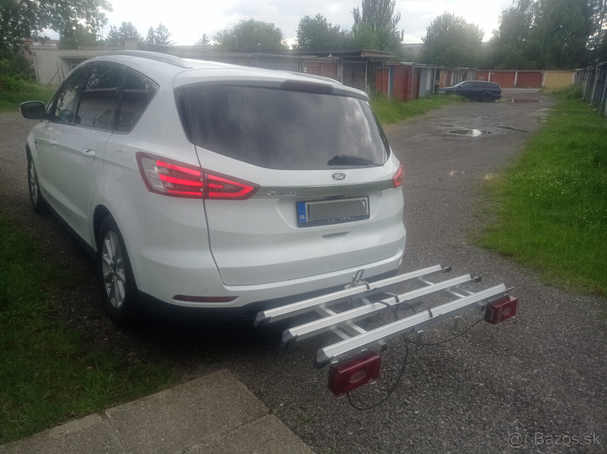 FORD S-Max 2.0TDCi 150 k Titánium X plus 4