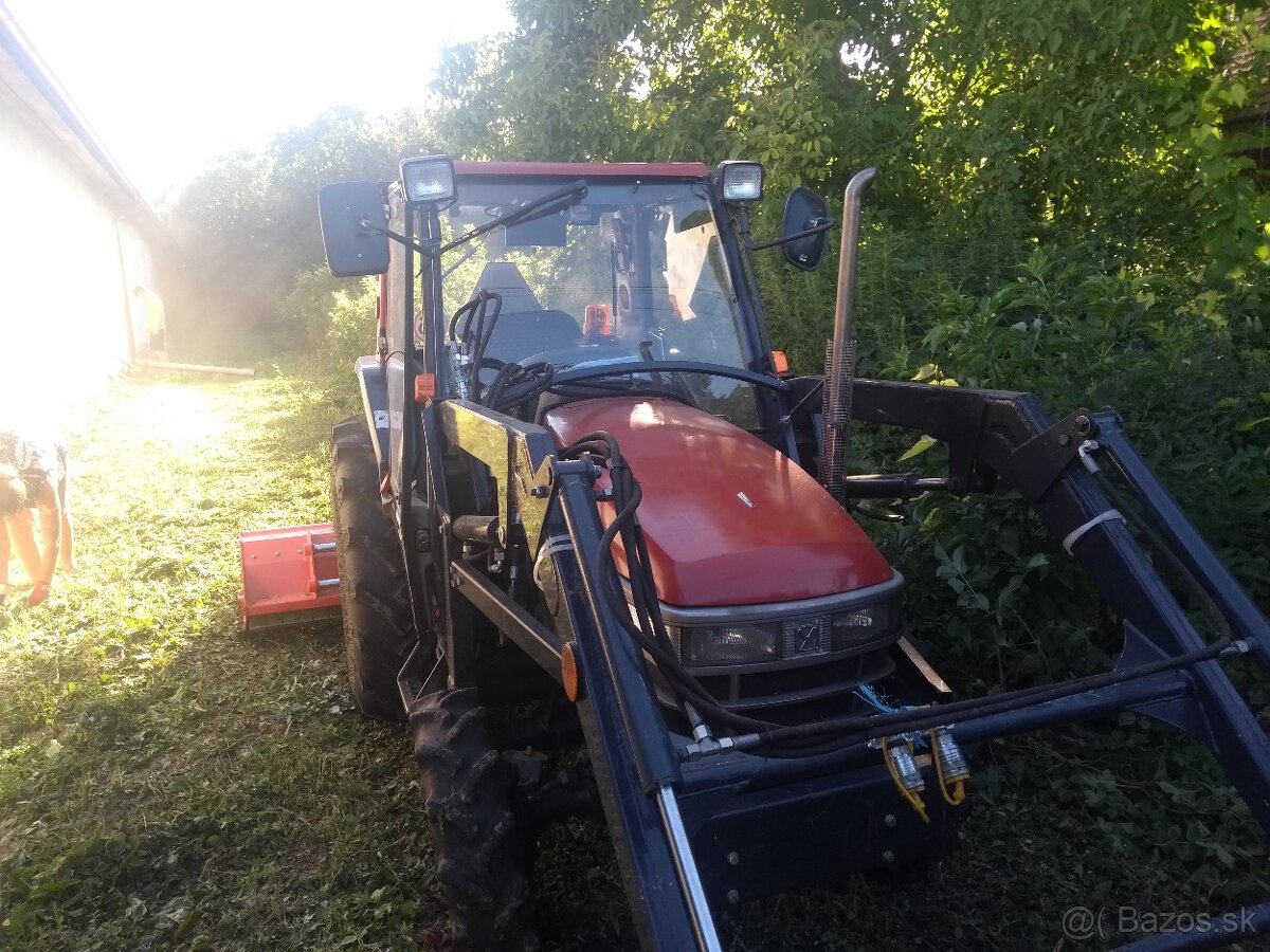 Traktor 4x4 Yanmar AF26 čelní nakladač klimatizácia