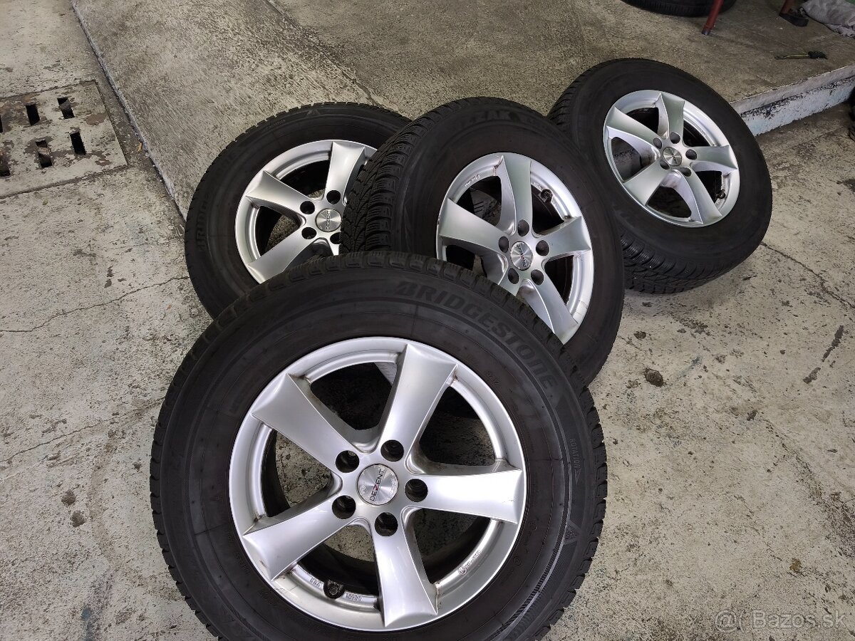 Alu disky 5x114,3 r16 na Hyundai Tuscon pneu 215/70 r16