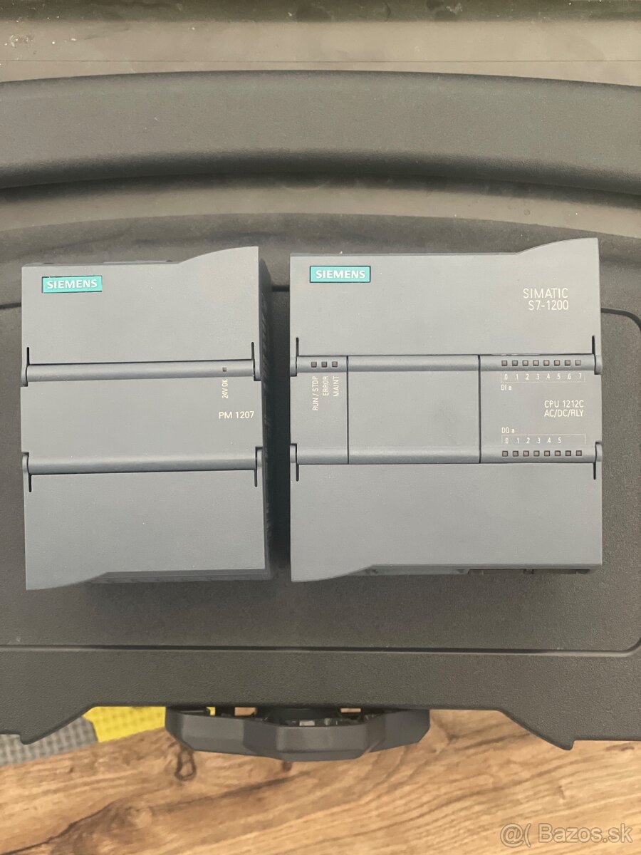 PLC S71200 + KTP700 Basic Starter Kit