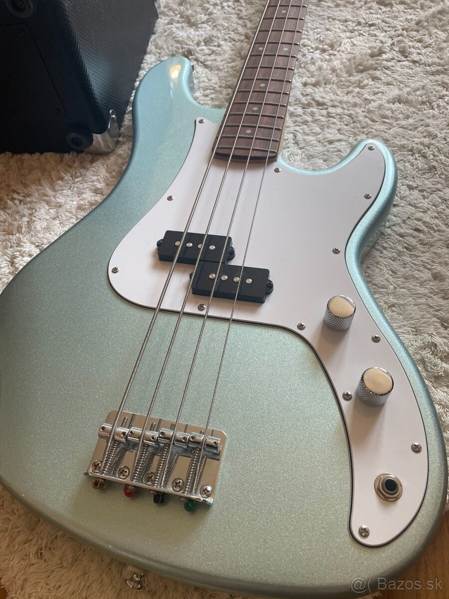 Basgitara Cort + Kombo 15