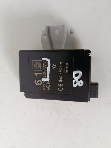 Modul monitora tlaku v pneumatikách Toyota Auris 89760-02161