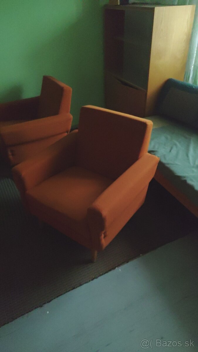 Predám retro oranžové kreslo