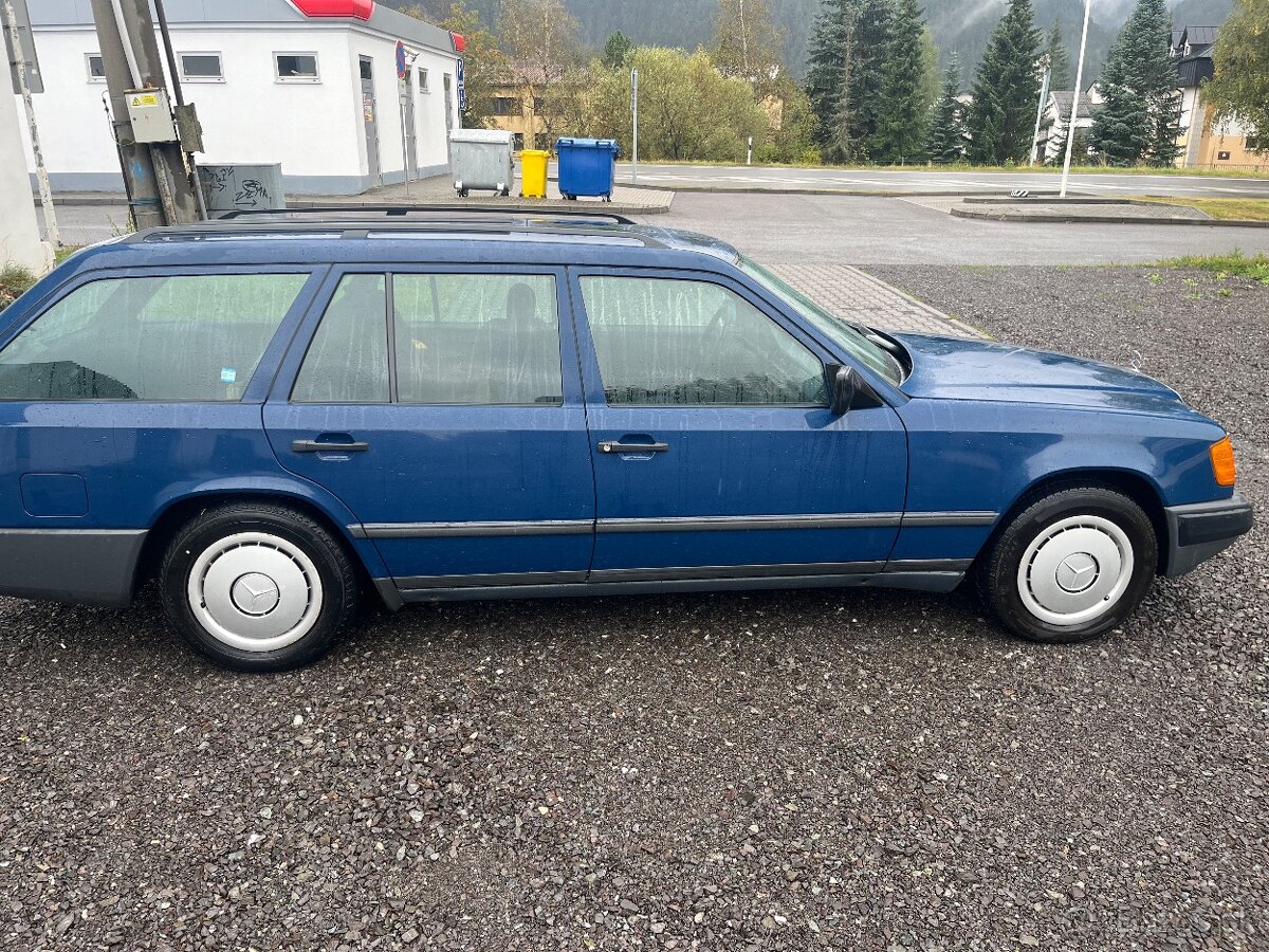 Mercedes benz w124 300d