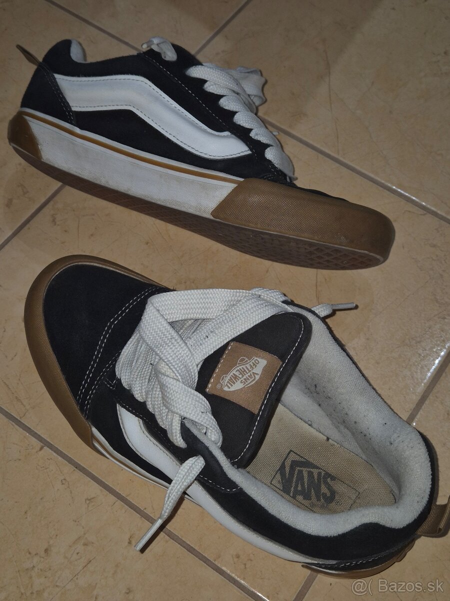 Tenisky botasky  Vans Knu Skool VN0009QCCJI1 Čierna