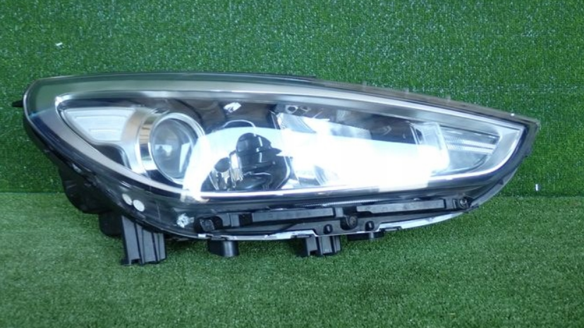 hyundai i30 svetlo pravé 2017+