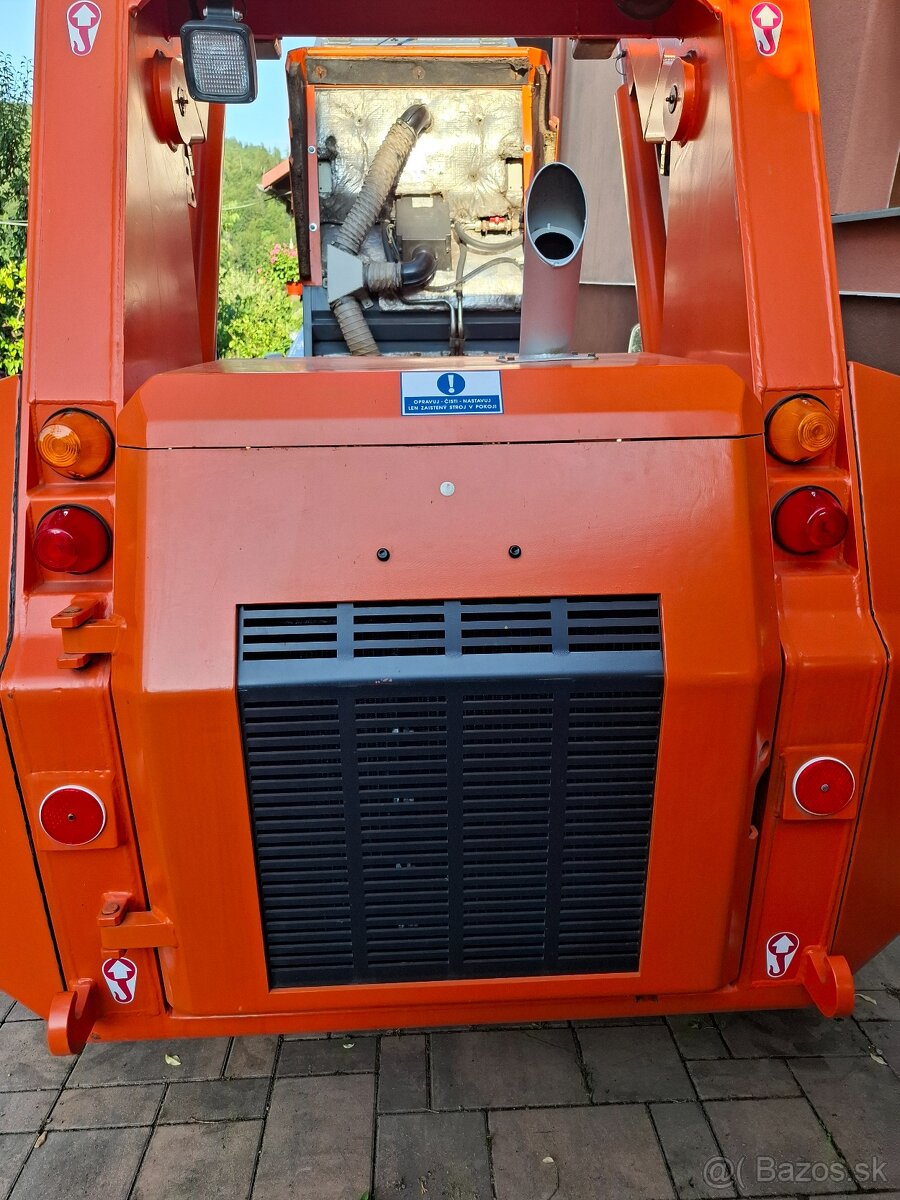 Locust - zadný kryt - mriežka