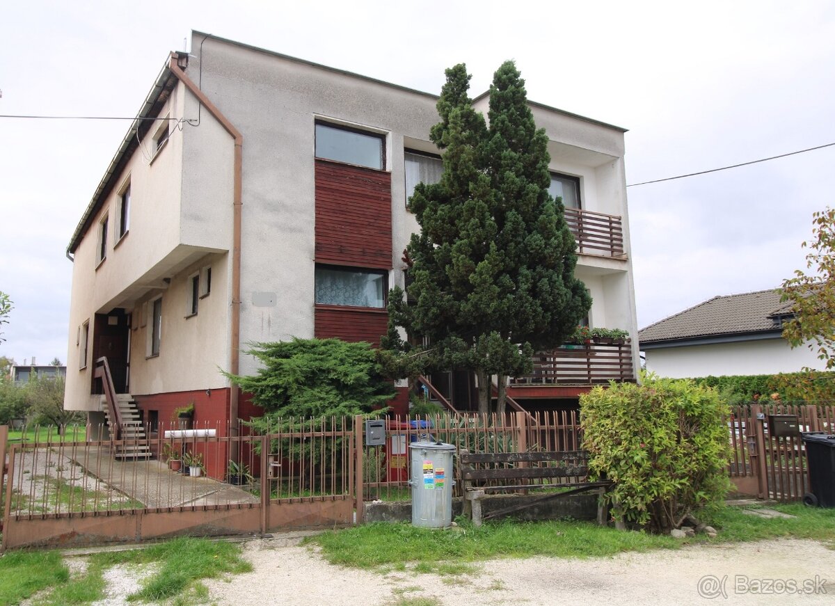 BRANDreal - veľký rodinný dom 824 m², Veľké Orvište