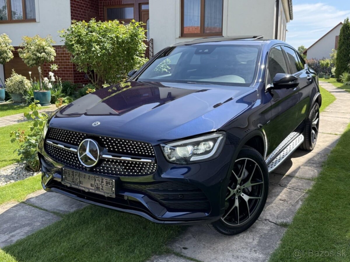MERCEDES GLC COUPE 300E 4MATIC AMG line Plug-In Hybrid Benzi