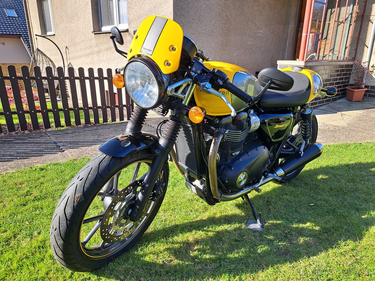 Triumph street cup 900