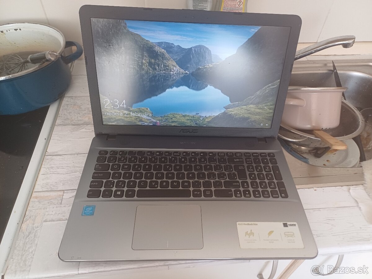 Asus