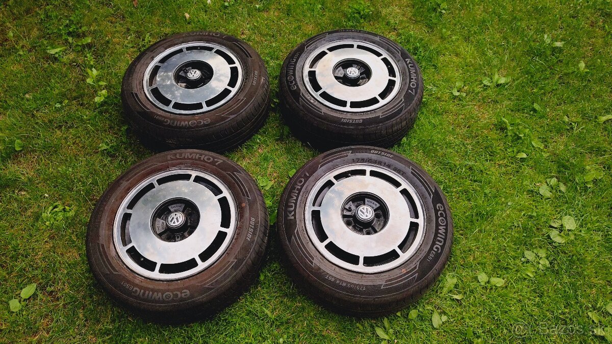 Intra 4x100 R14 6j