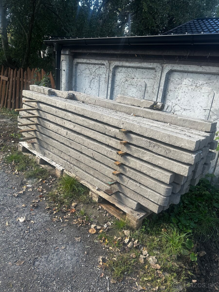 Betonové stľpy