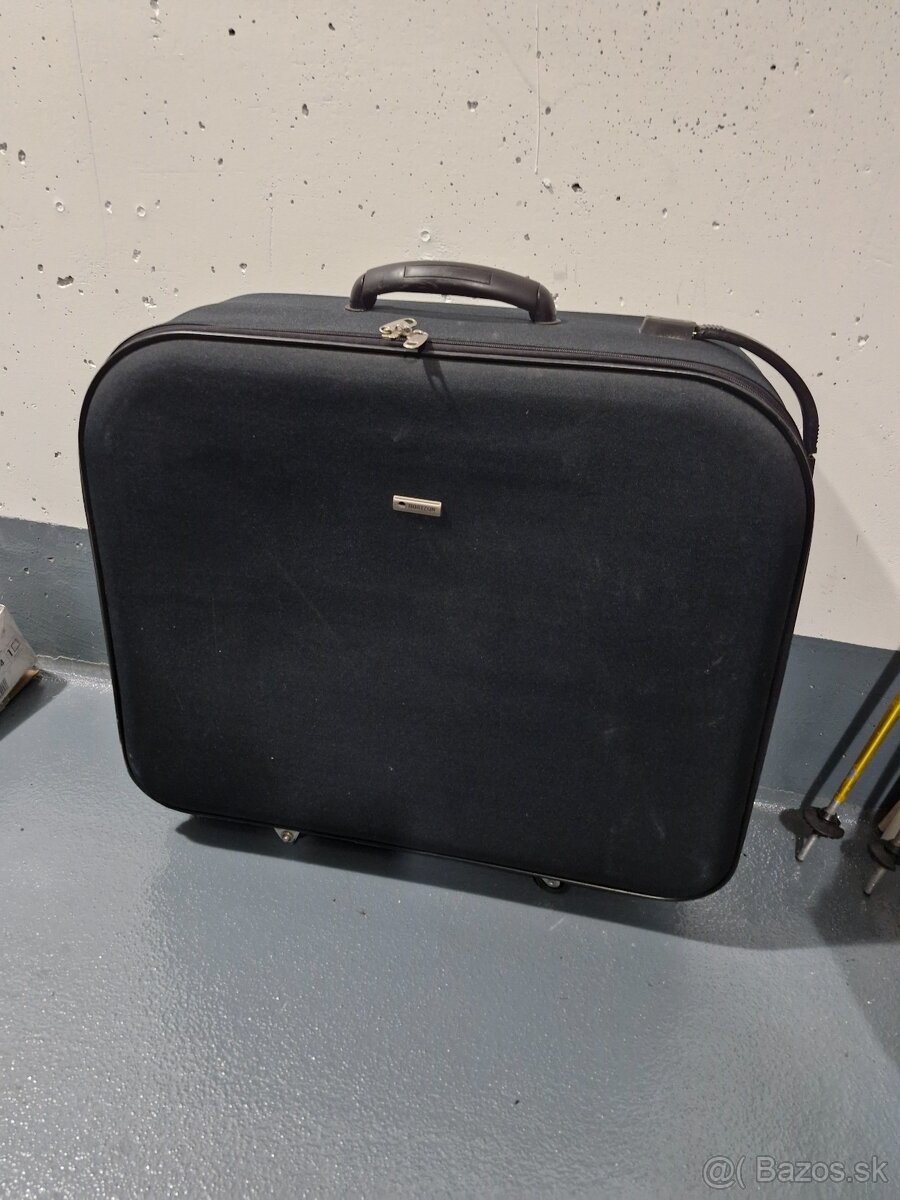 Cestovny kufor na kolieskach