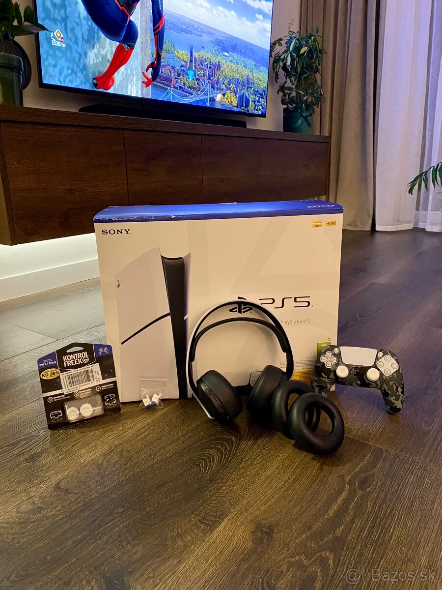 PS5 + sluchadla + príslušenstvo