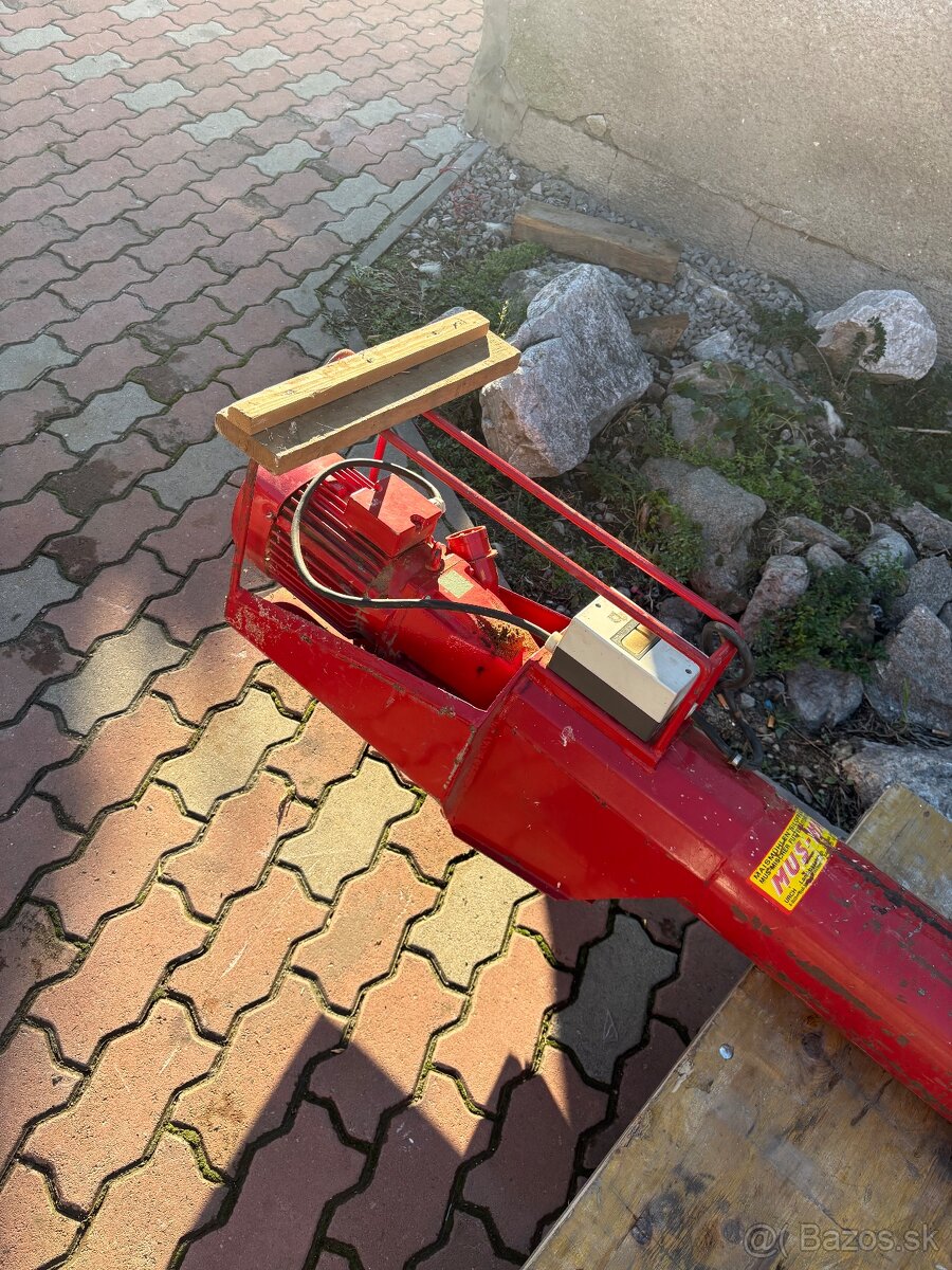 Šnekový dopravník 3