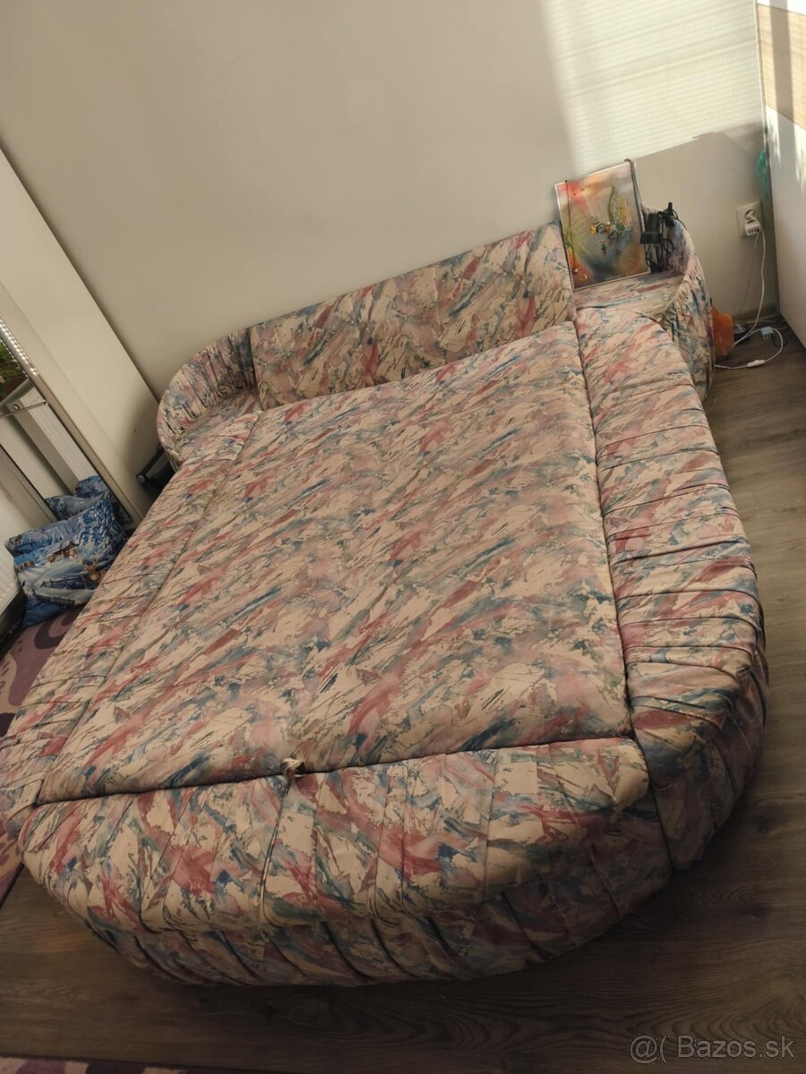 Manželská postel za odvoz