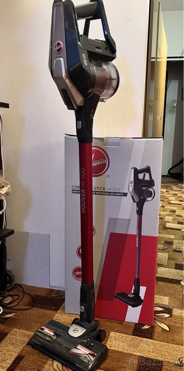 tyčový vysávač Hoover hf300