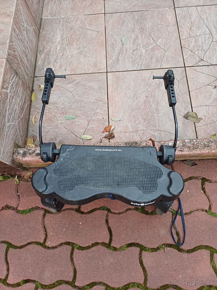 Skejtík / stupienok na kočik