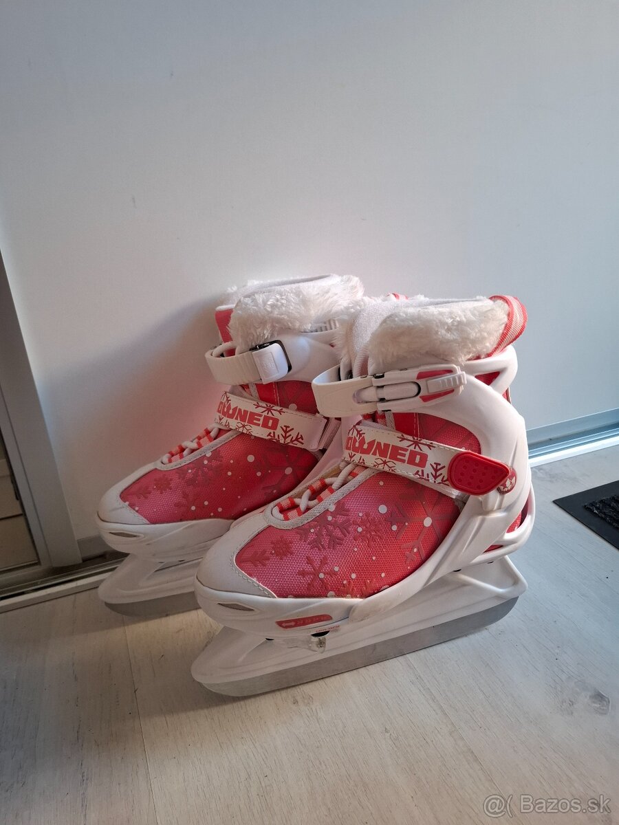 Predám dievčenské korčule