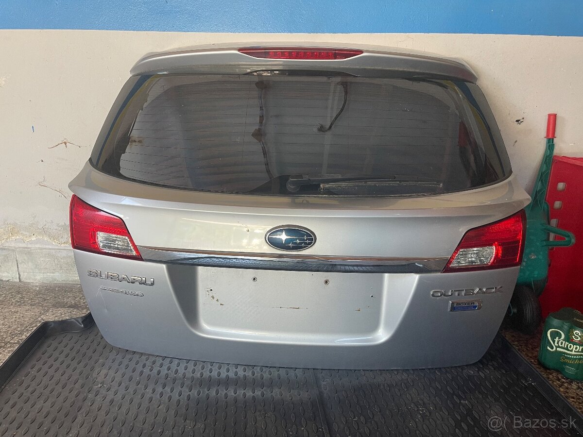 Subaru outback 2009-2013 zadny kufor 5 dvere