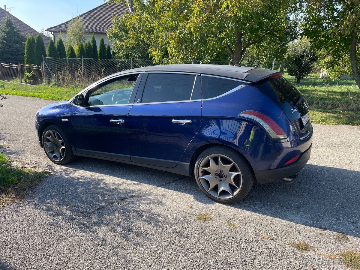Lancia Delta 1.9 JTD Twinturbo 140kw