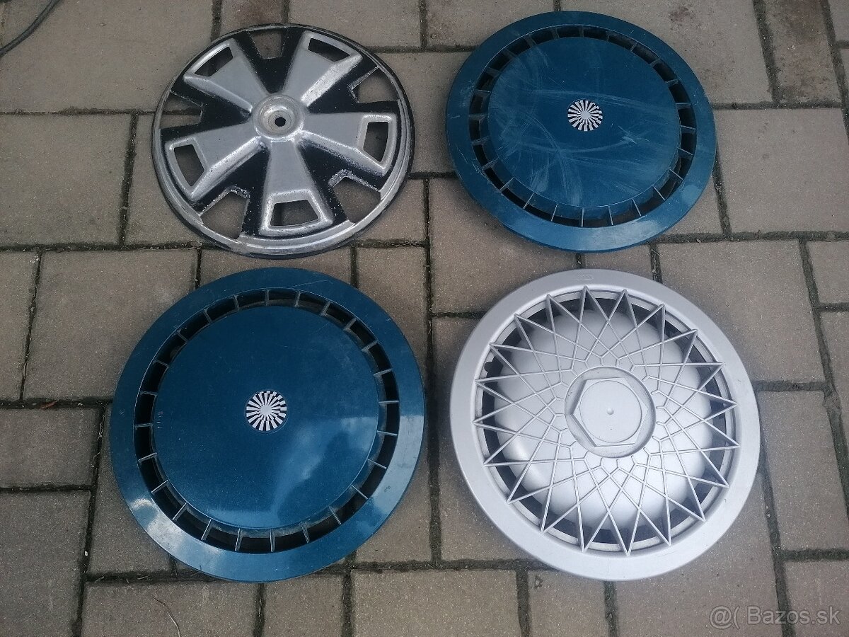 Predám 4x puklica na veterán Škoda, Lada, a iné