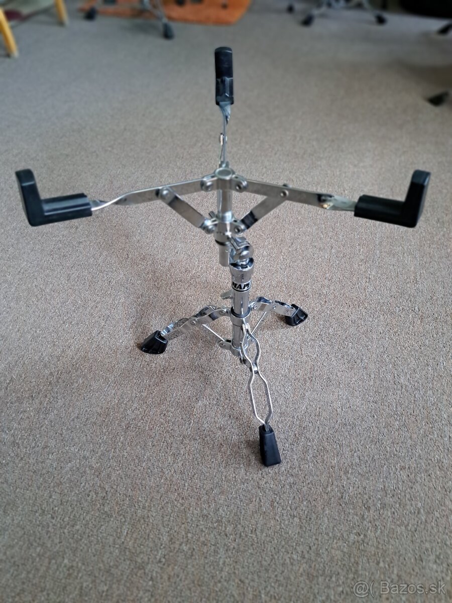 Snare stojan Mapex.
