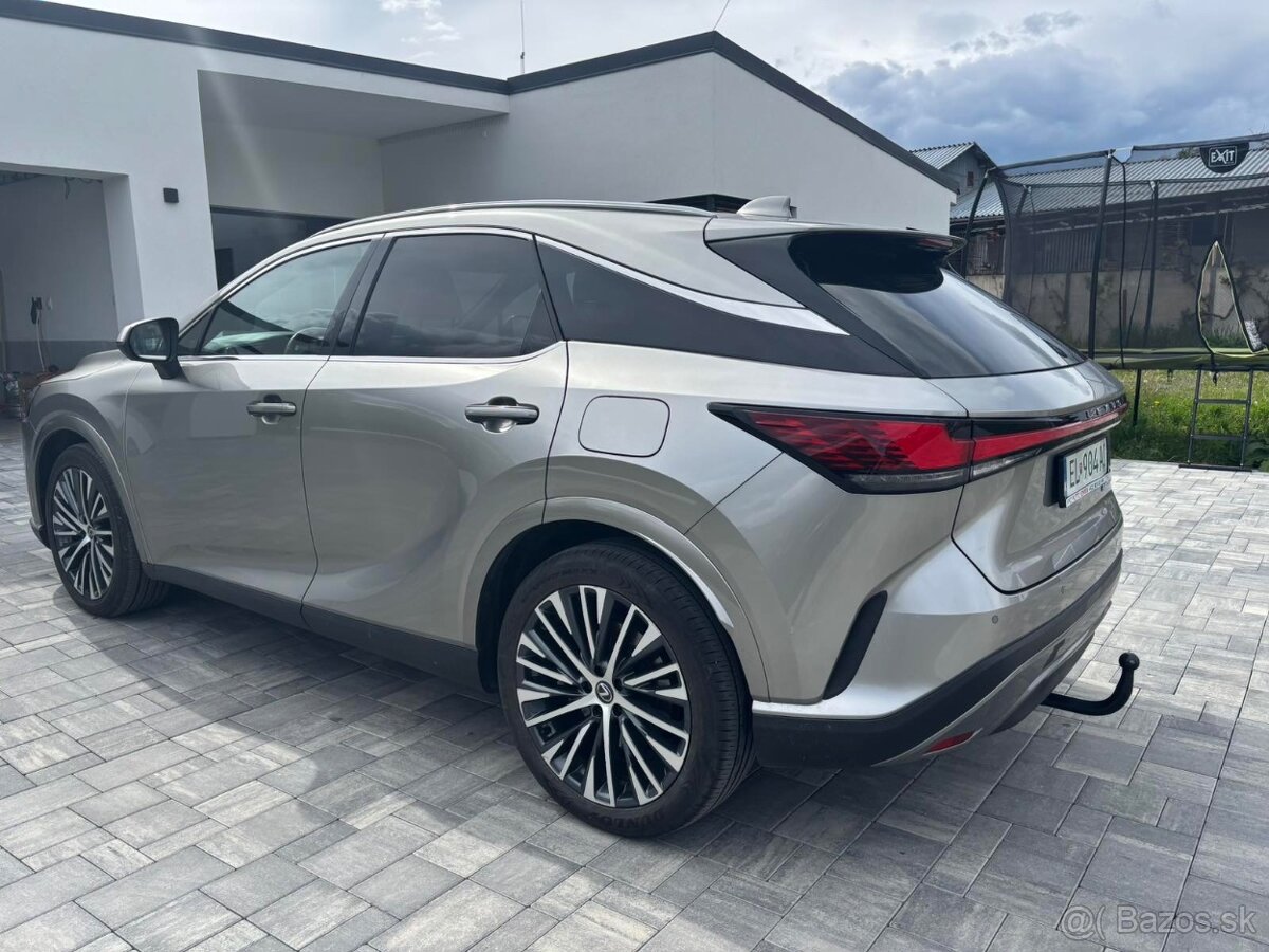 Lexus RX 450 plug in hybrid